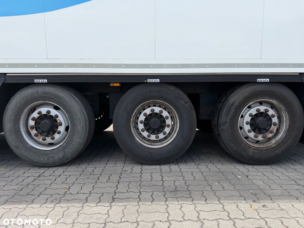 Krone Carrier Vector 1550 - 8