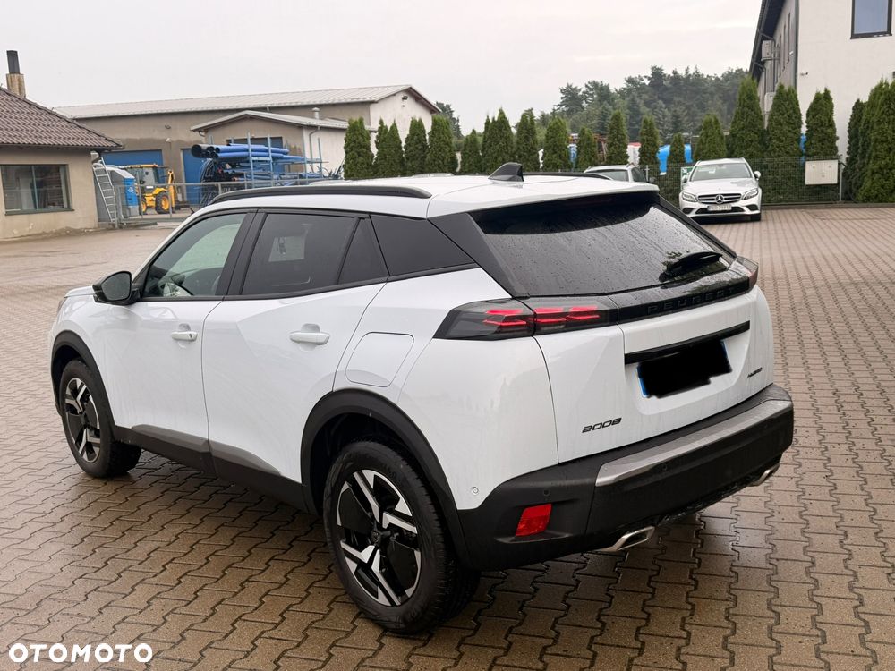 Peugeot 2008 Hybrid 136 e-DSC GT - 15
