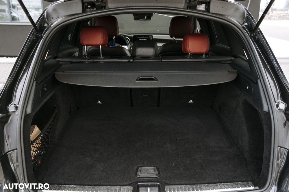 Mercedes-Benz GLC 300 d 4MATIC - 12