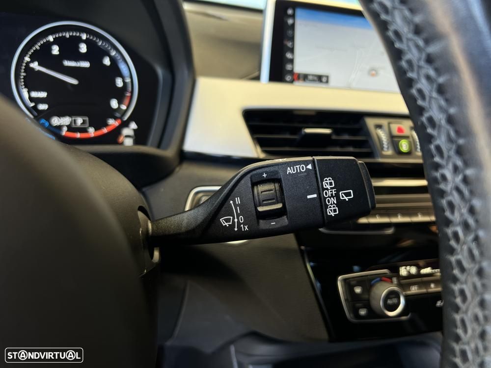 BMW X1 16 d sDrive Auto Line Sport - 23