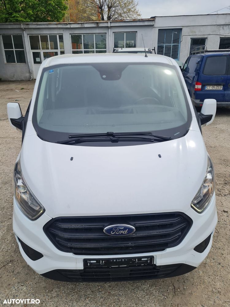 Ford Tranzit Custom - 2