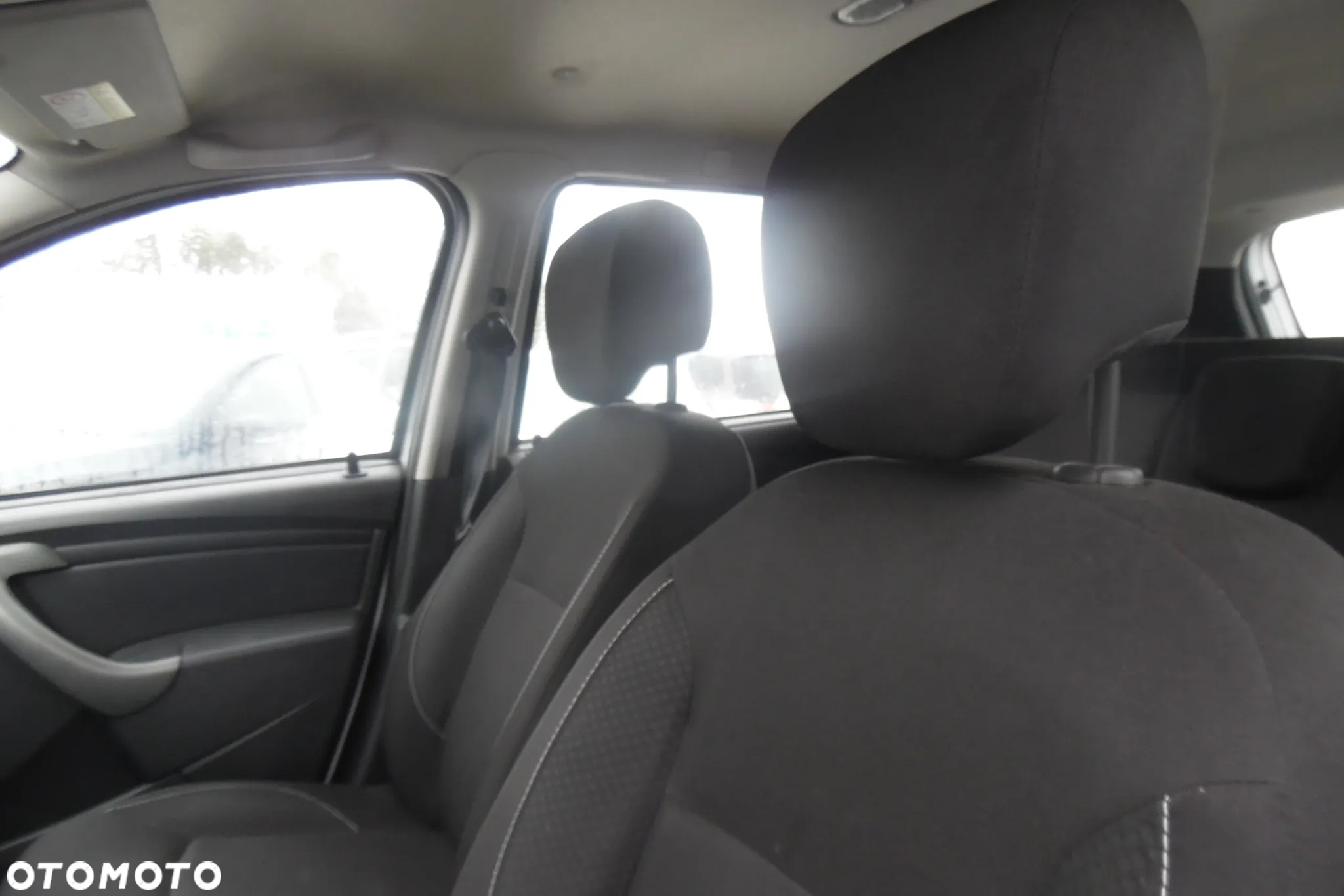 Dacia Duster 1.5 dCi Ambiance - 8