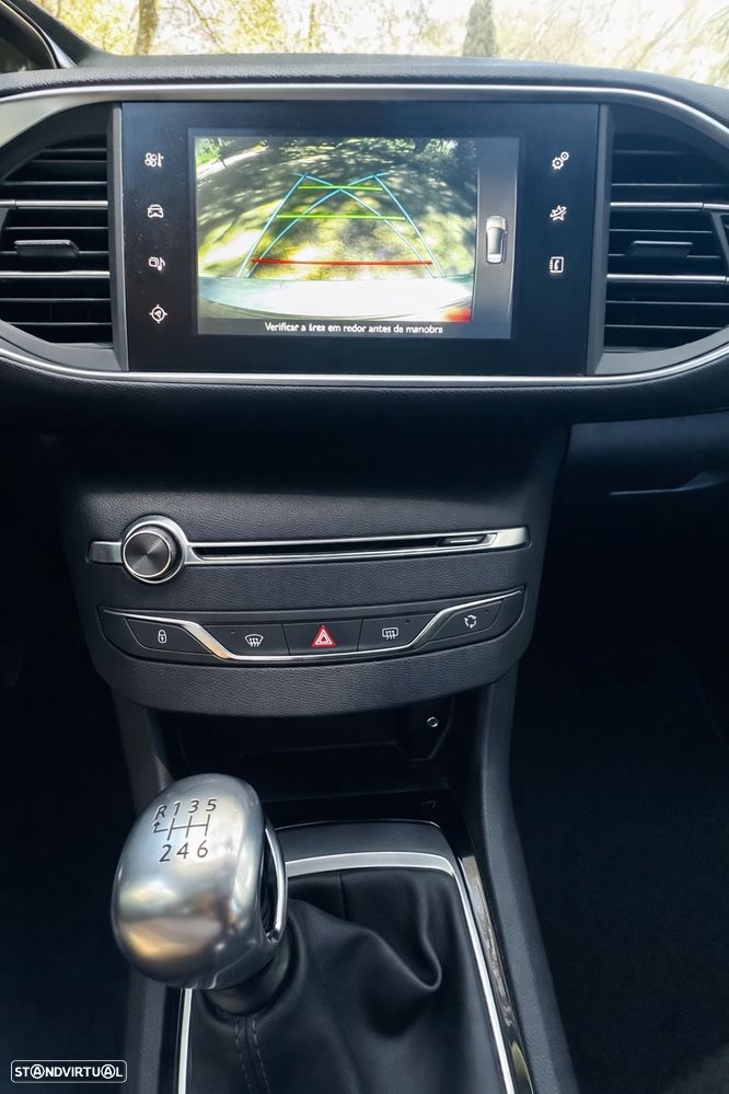 Peugeot 308 1.2 PureTech Active J17 - 19