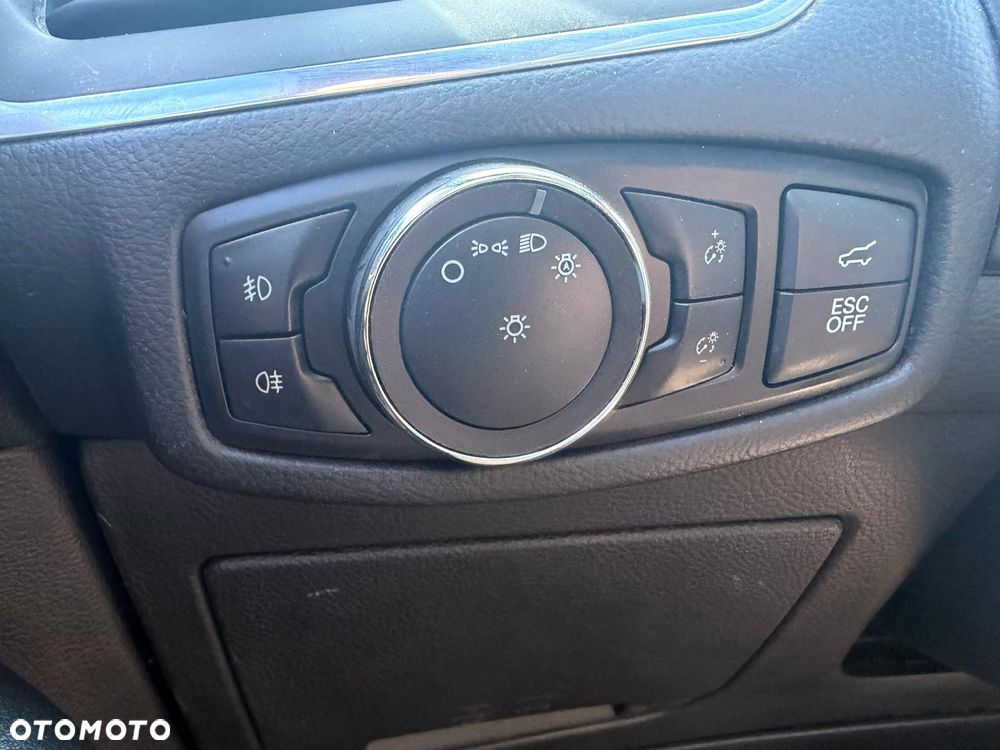 Ford Edge - 37