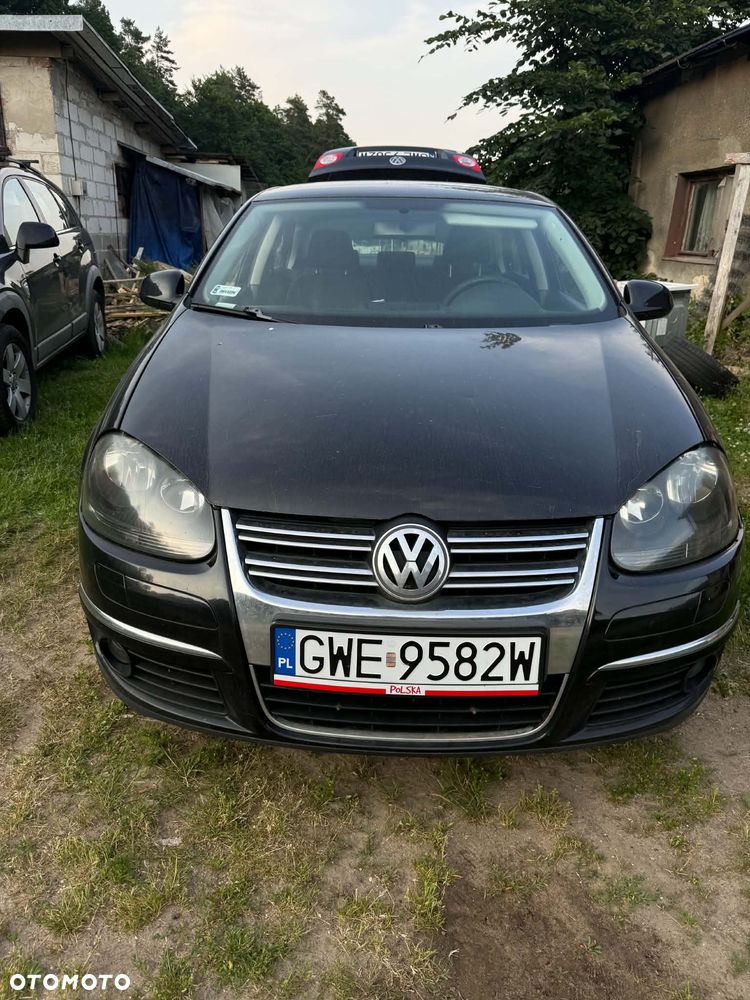 Volkswagen Jetta 1.6 Comfortline - 1