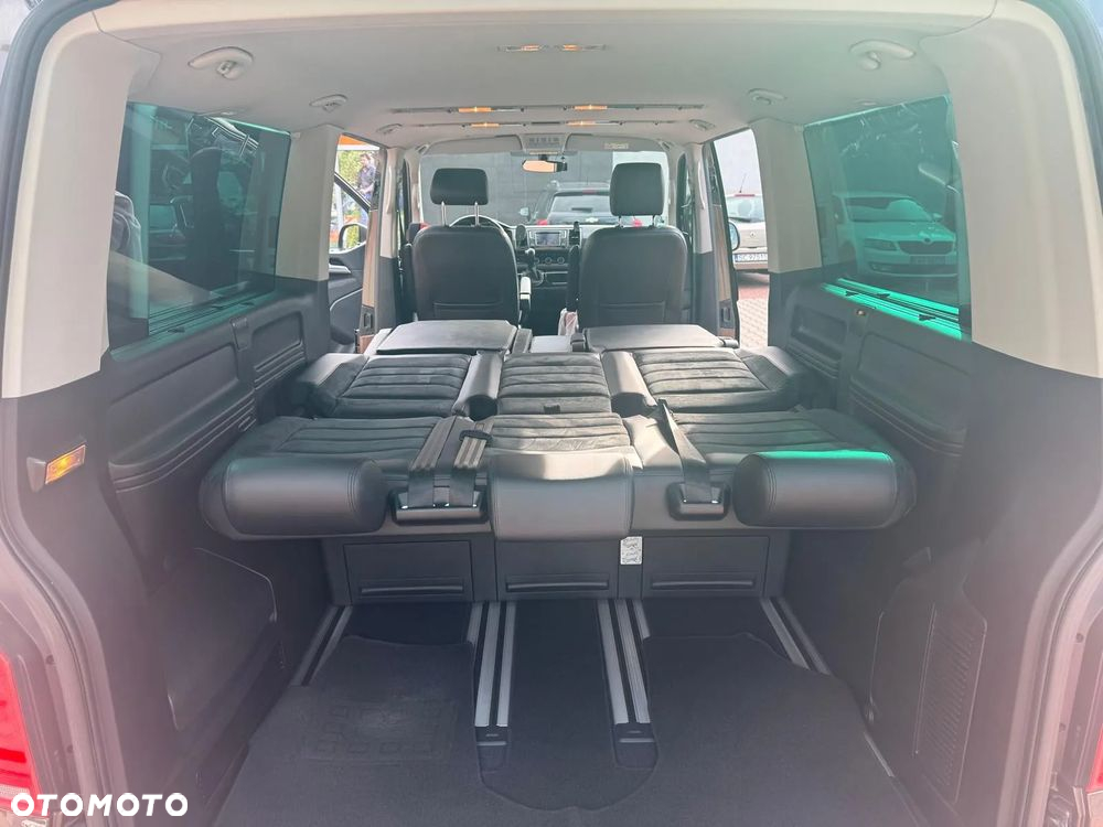 Volkswagen Multivan - 2