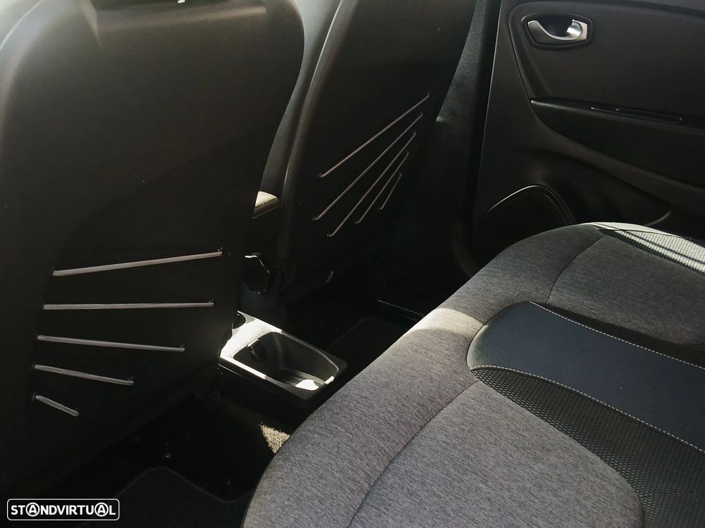 Renault Captur 1.5 dCi Exclusive XMOD - 26
