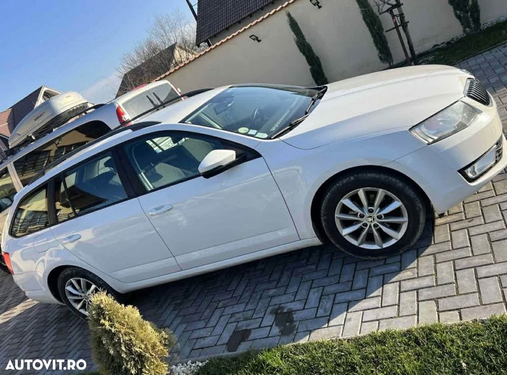 Skoda Octavia 1.6 TDI Ambiente 4x4 - 4