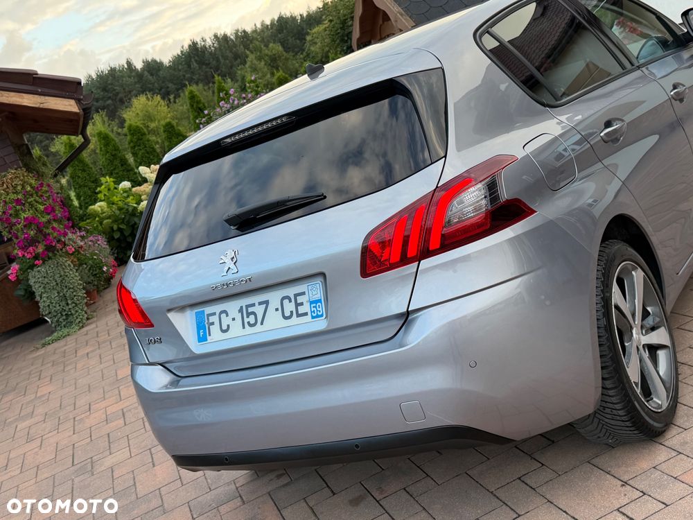 Peugeot 308 1.5 BlueHDi Allure Pack S&S EAT8 - 19