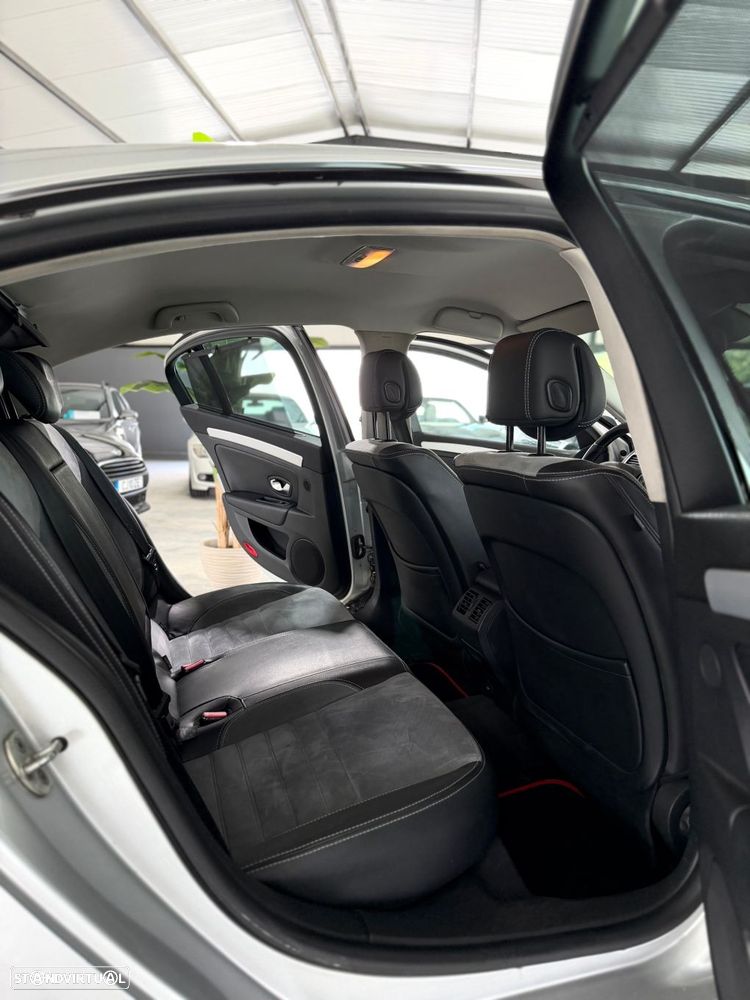 Renault Laguna 2.0 dCi Dynamique S - 20