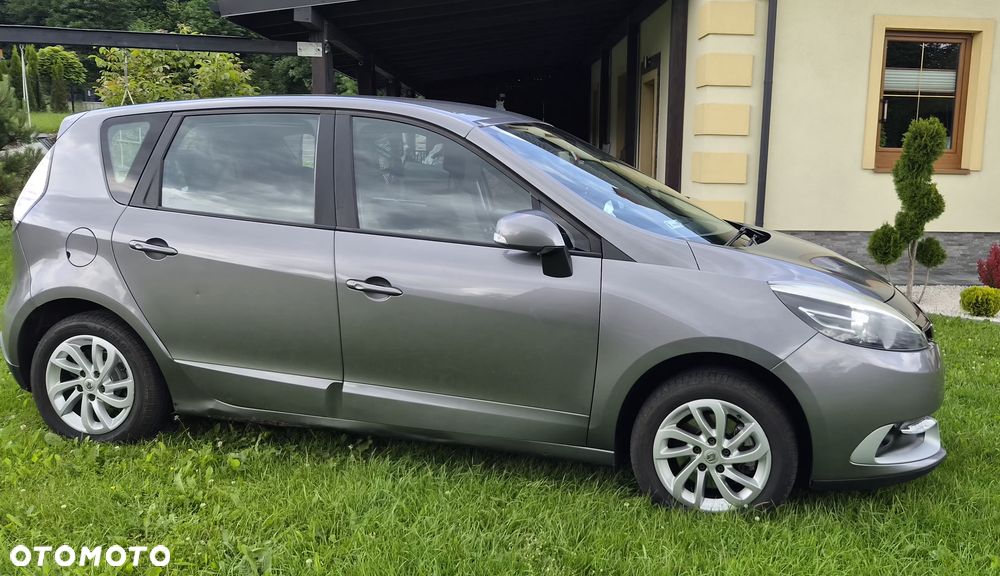 Renault Scenic dCi 110 Paris - 4