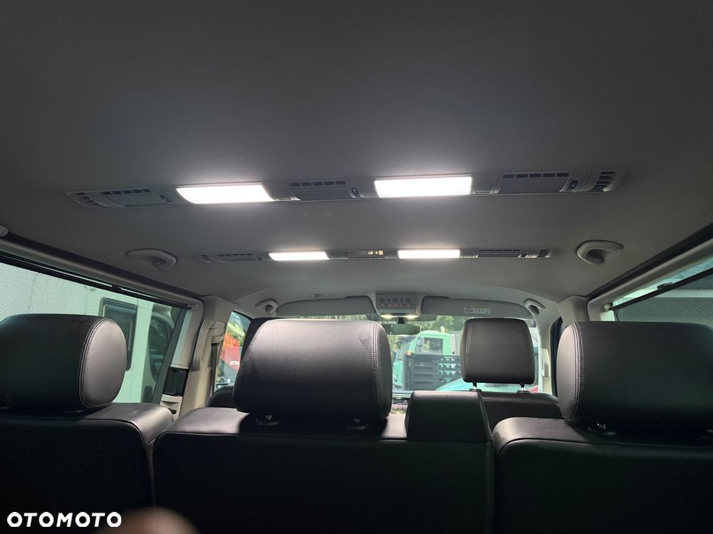 Volkswagen Caravelle 2.0 TDI L2 Highline 4Motion DSG - 38