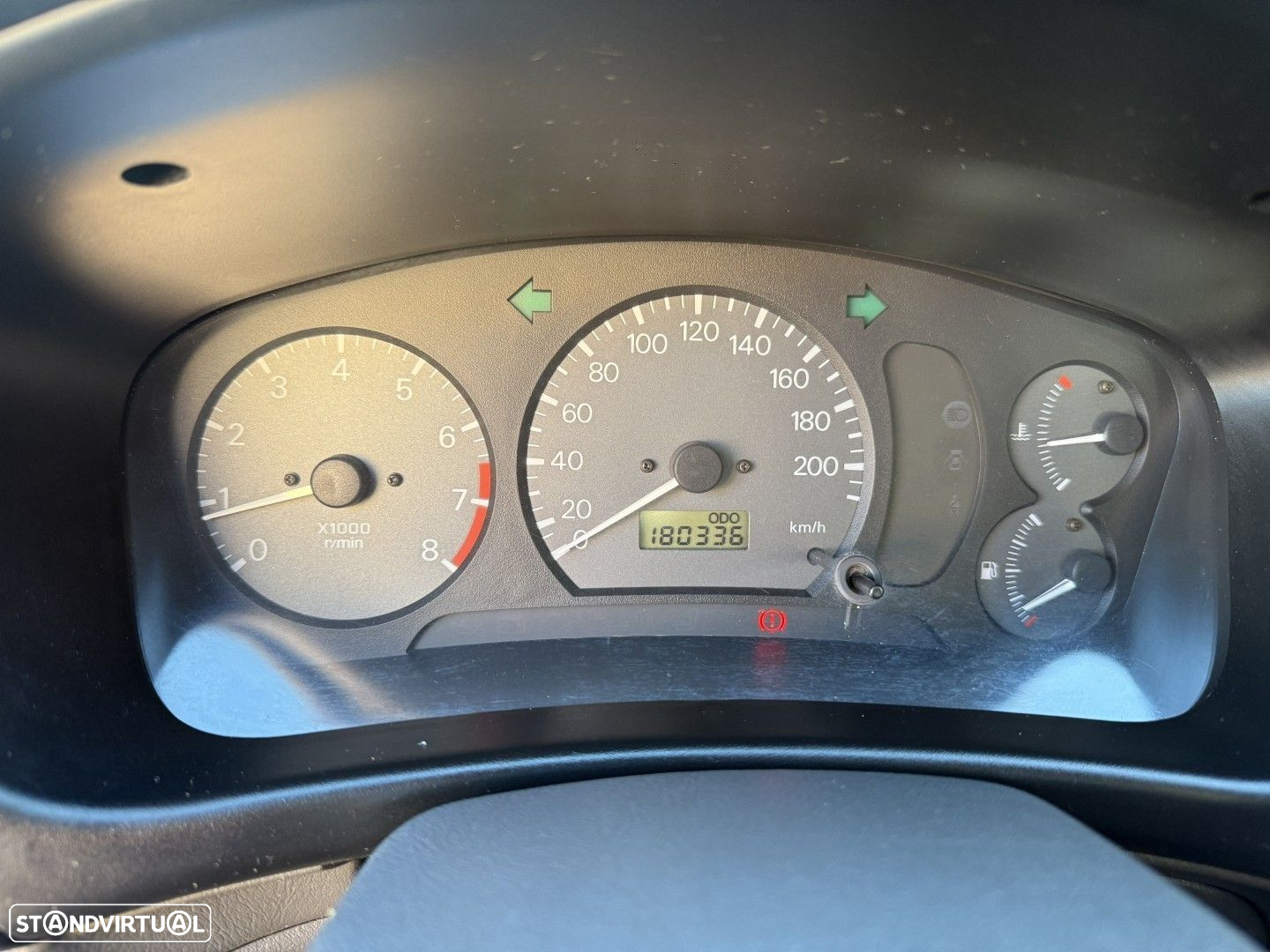Mitsubishi Lancer 1300 GLX - 25