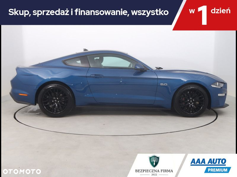 Ford Mustang - 7
