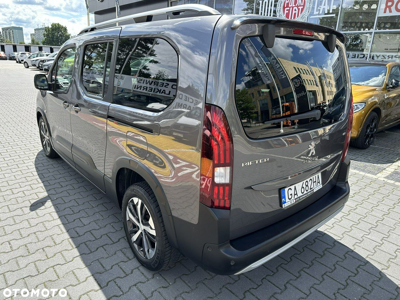 Peugeot Rifter - 8