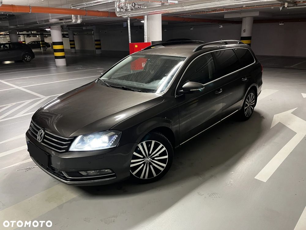 Volkswagen Passat 2.0 TDI Highline DSG - 2