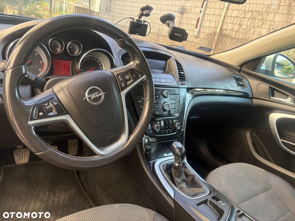 Opel Insignia 2.0 CDTI - 18