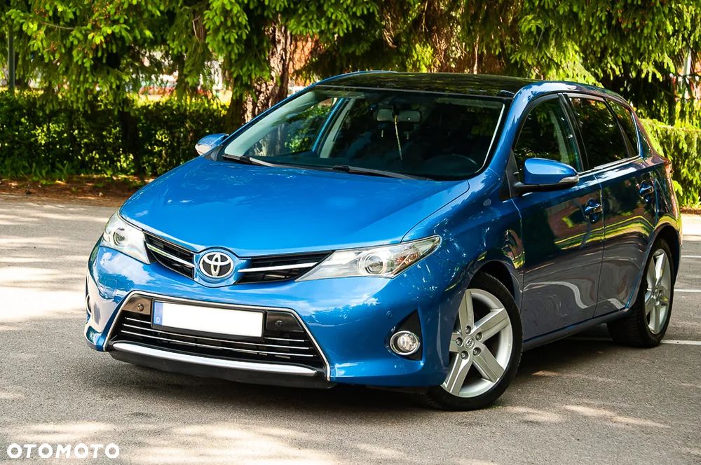 Toyota Auris 2.0 D-4D Executive - 5