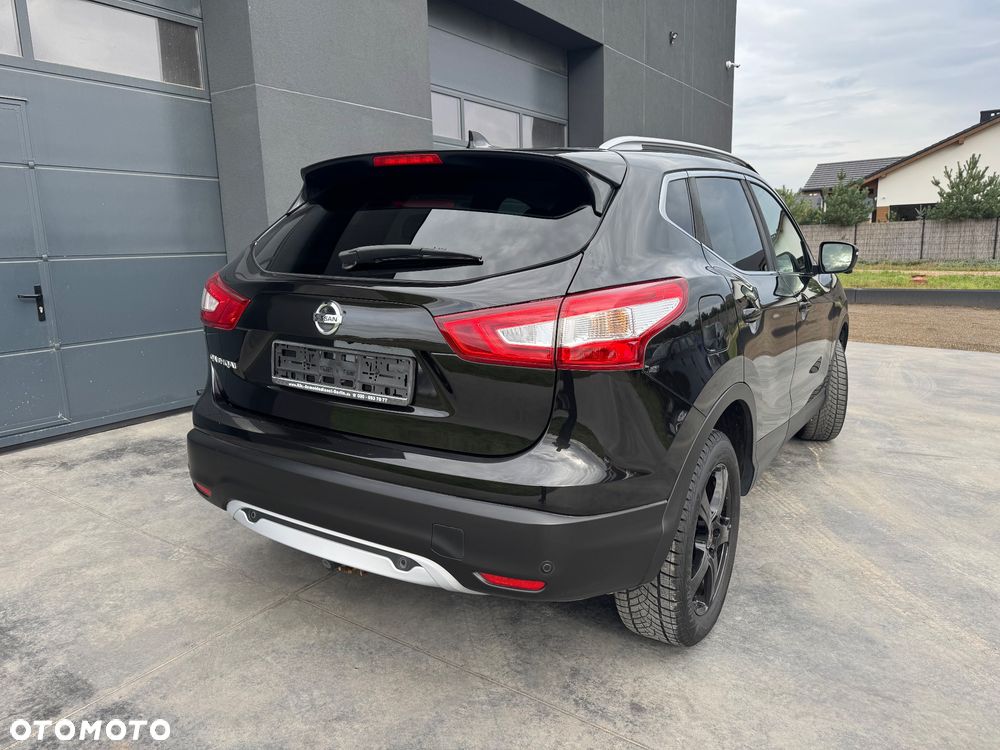 Nissan Qashqai 1.6 DCi 4x4 Black Edition EU6 - 7