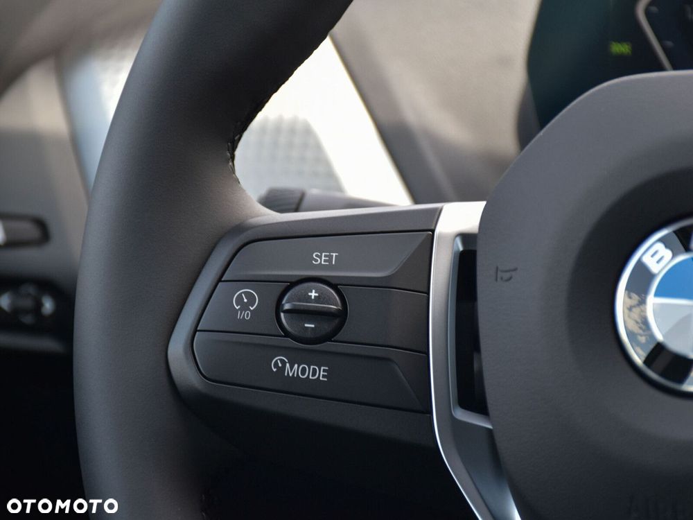 BMW Seria 2 216i - 30