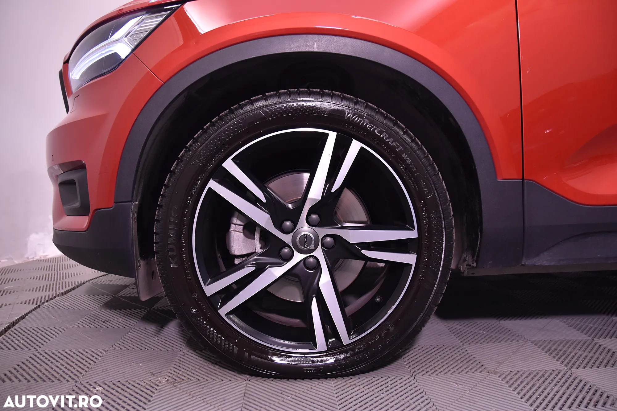 Volvo XC 40 B5 B AWD Geartronic RDesign - 13