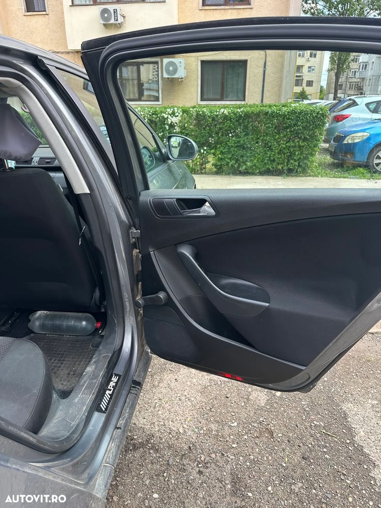 Volkswagen Passat 1.9 TDI Comfortline - 8
