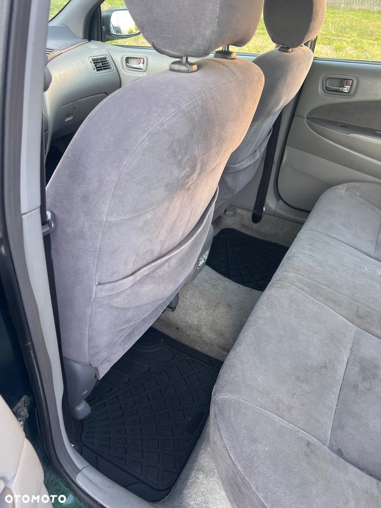 Toyota Prius - 12