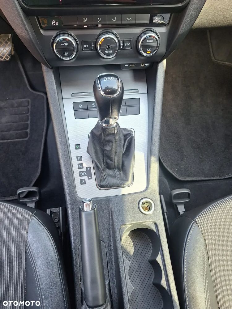 Skoda Octavia 2.0 TDI (Green tec) DSG Style - 28