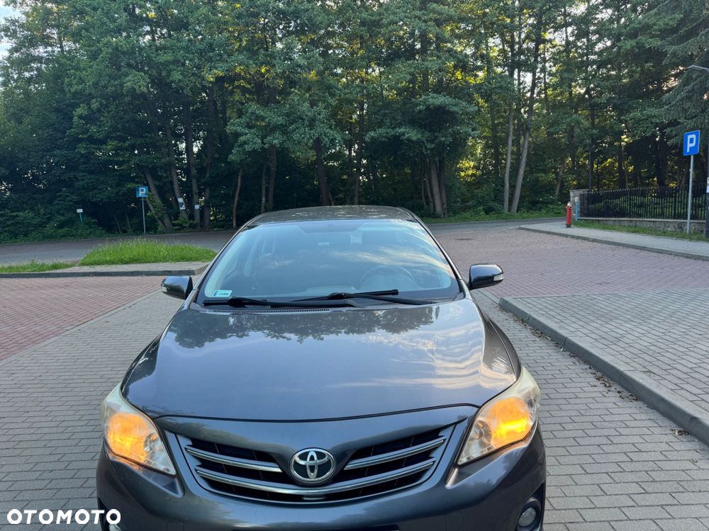 Toyota Corolla - 4