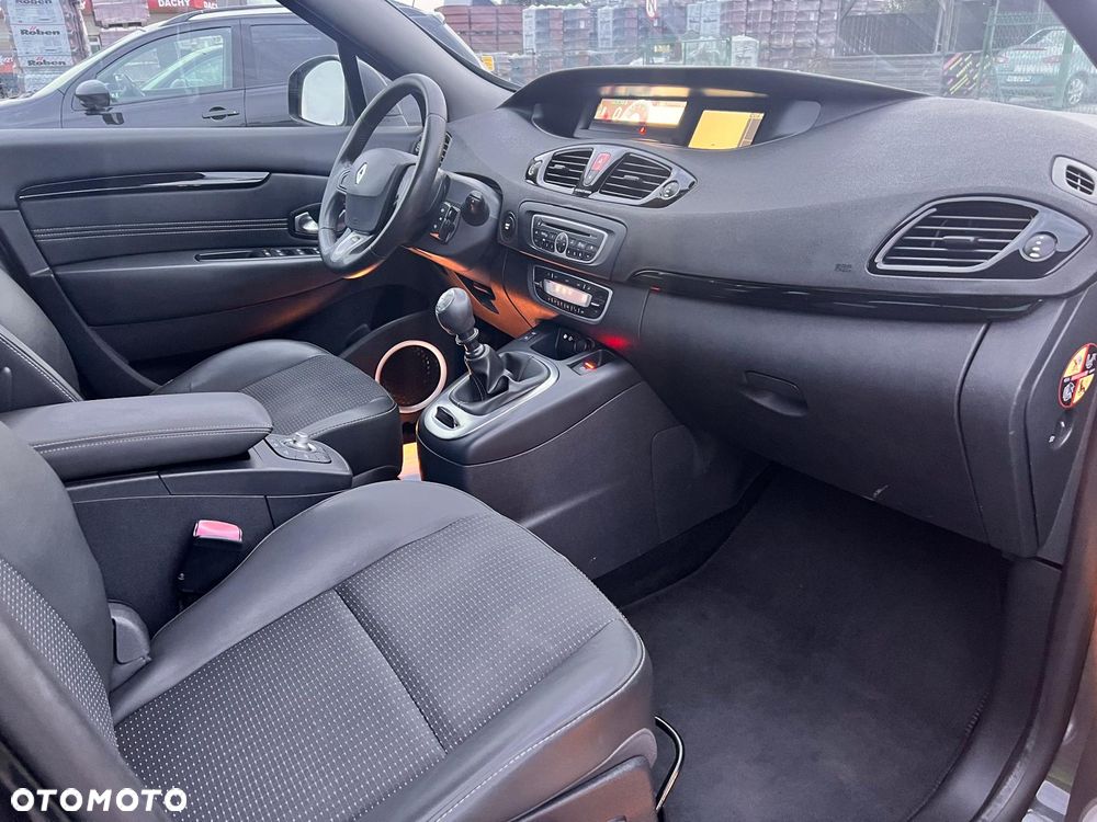 Renault Scenic - 10