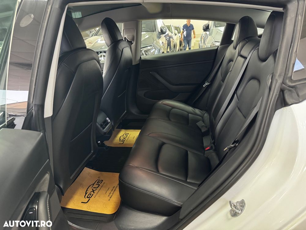 Tesla Model 3 - 19
