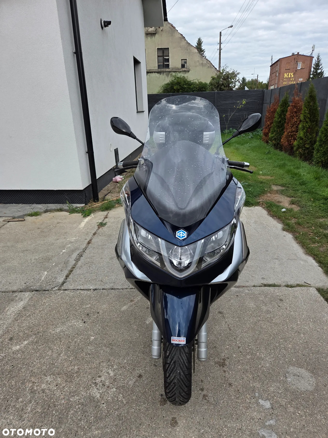 Piaggio X10 - 6