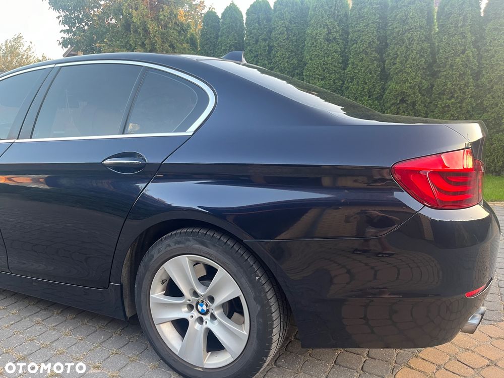 BMW Seria 5 528i xDrive Luxury Line - 5