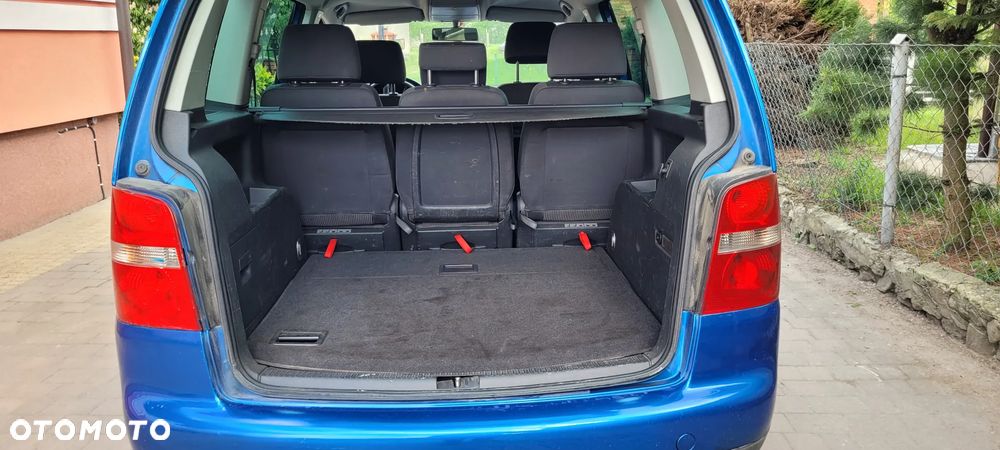 Volkswagen Touran 2.0 TDI DPF Trendline - 5