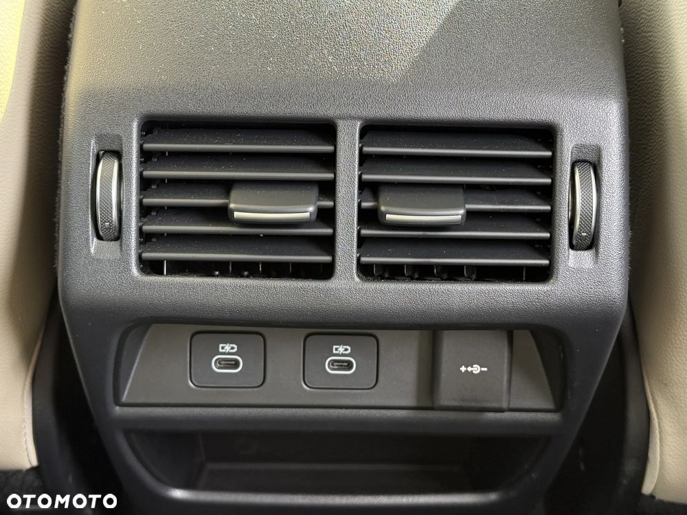 Land Rover Discovery Sport D200 - 18