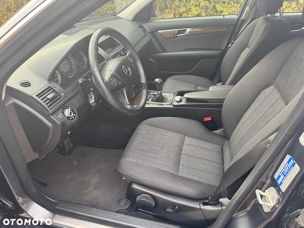 Mercedes-Benz Klasa C 180 Kompressor - 9