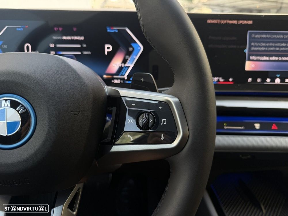 BMW 530 e Pack Desportivo M Pro - 43