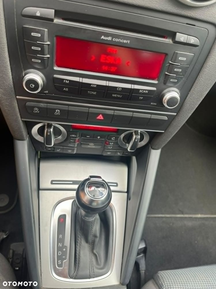Audi A3 Sportback 2.0 TDI DPF Ambition S tronic - 11