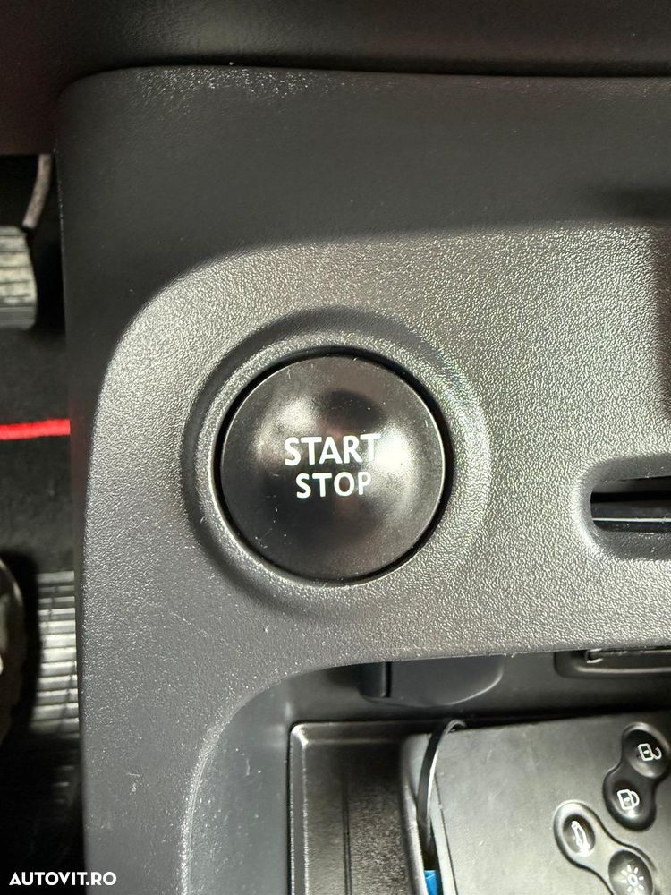 Renault Captur ENERGY dCi 90 EDC XMOD - 32