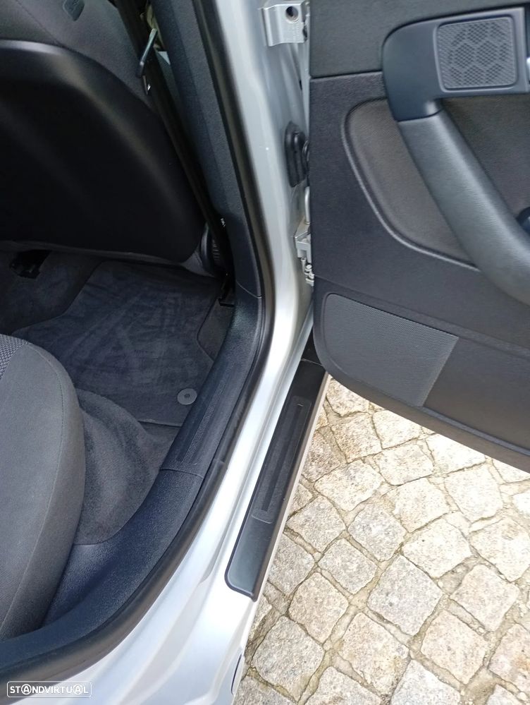 Audi A3 Sportback 1.6 TDI Attraction - 32