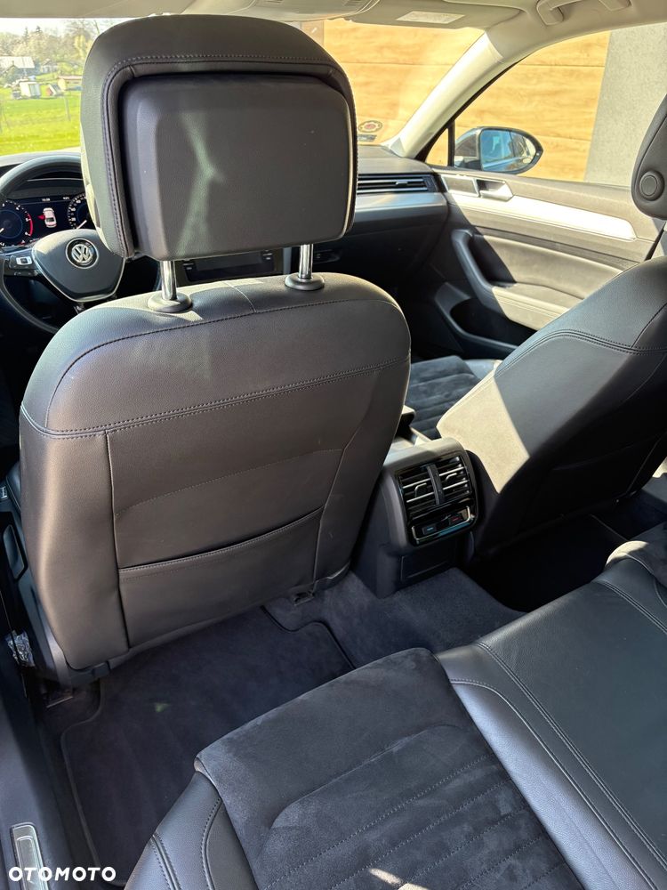 Volkswagen Passat 2.0 TDI SCR Highline - 10