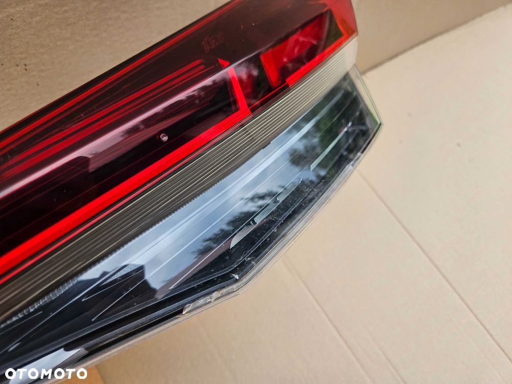 AUDI A4 E-TRON E TRON lampa tył blenda klapy bagażnika 89A945095 - 14