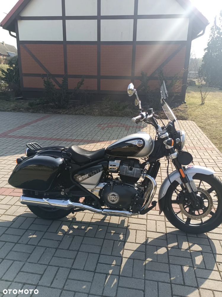 Royal Enfield Super Meteor - 15