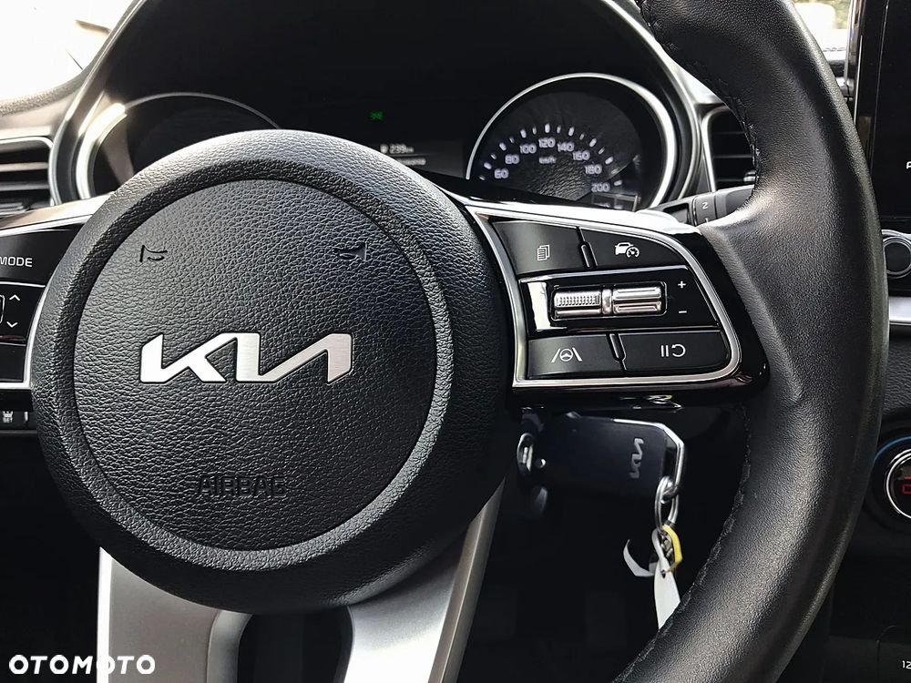 Kia XCeed 1.5 T-GDI M DCT - 23