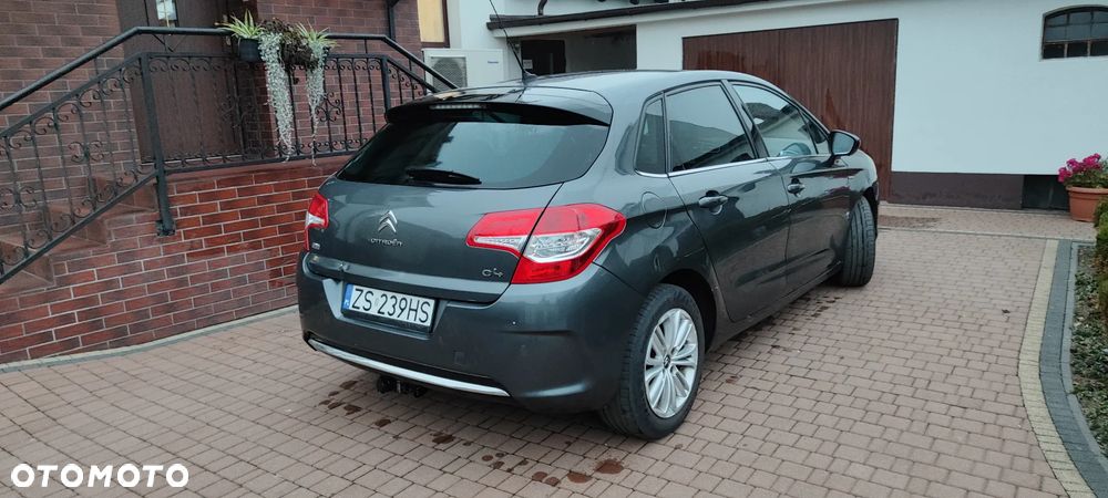 Citroën C4 e-HDi 115 ETG6 Exclusive - 8