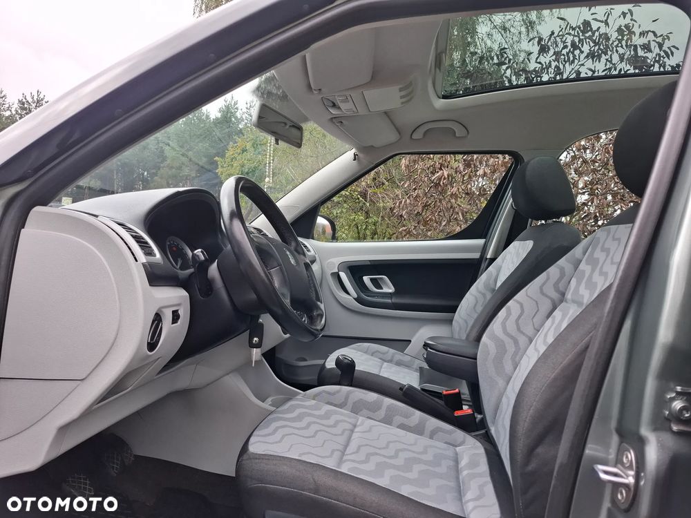 Skoda Roomster 1.4 16V Style - 29