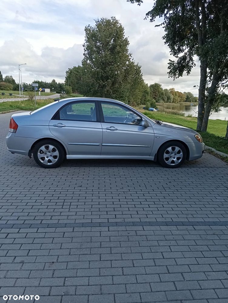 Kia Cerato 1.6 CRDi Optimum - 3
