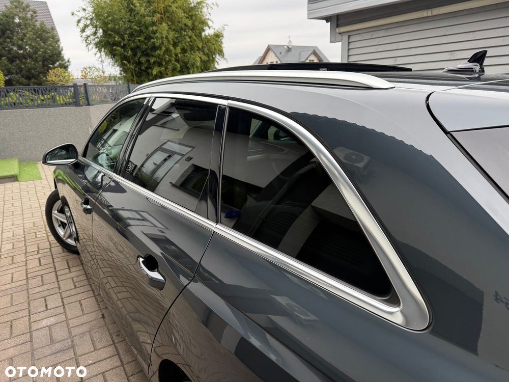 Audi A4 Avant 30 TDI advanced - 19