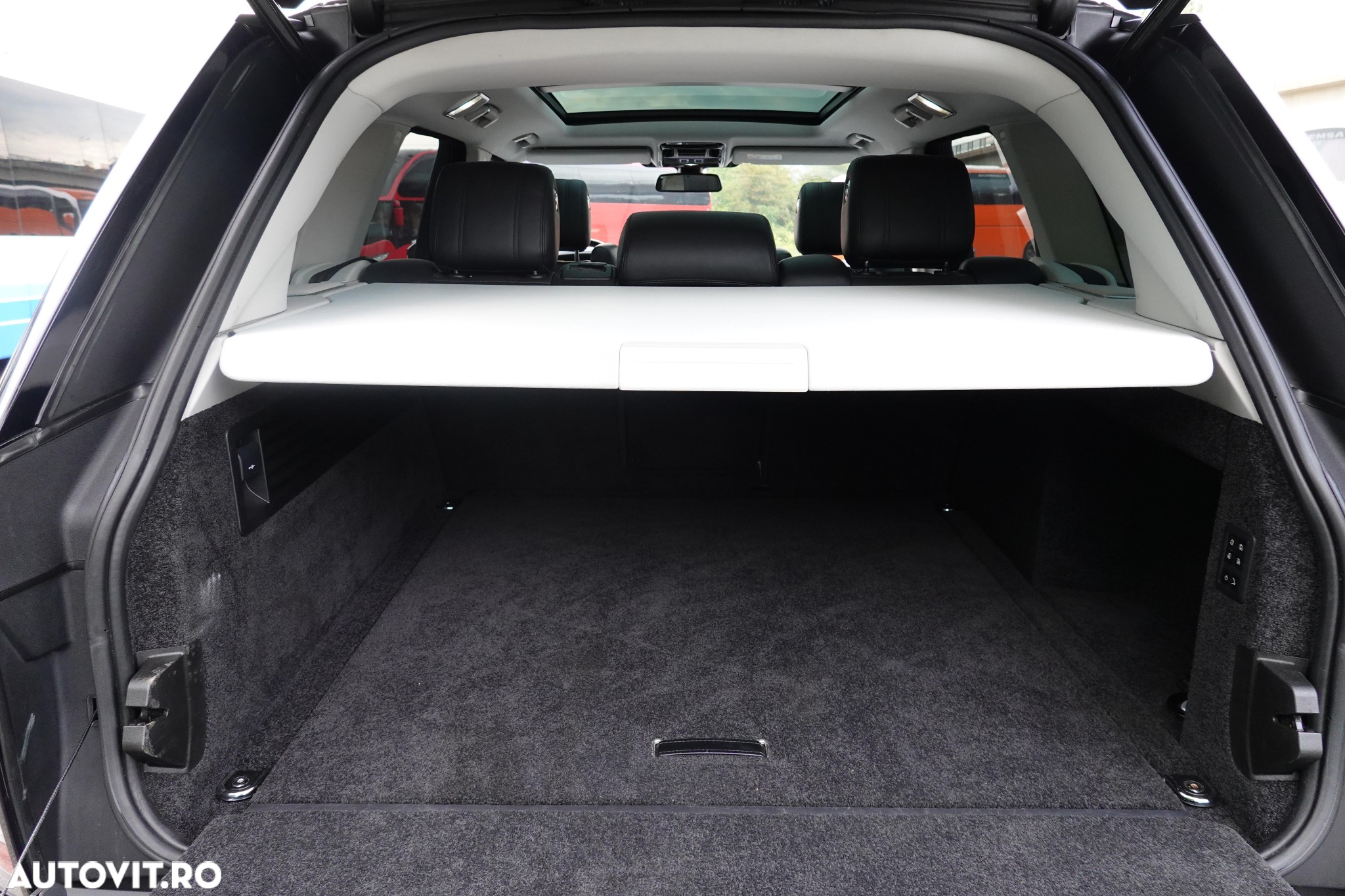 Land Rover Range Rover Vogue - 17