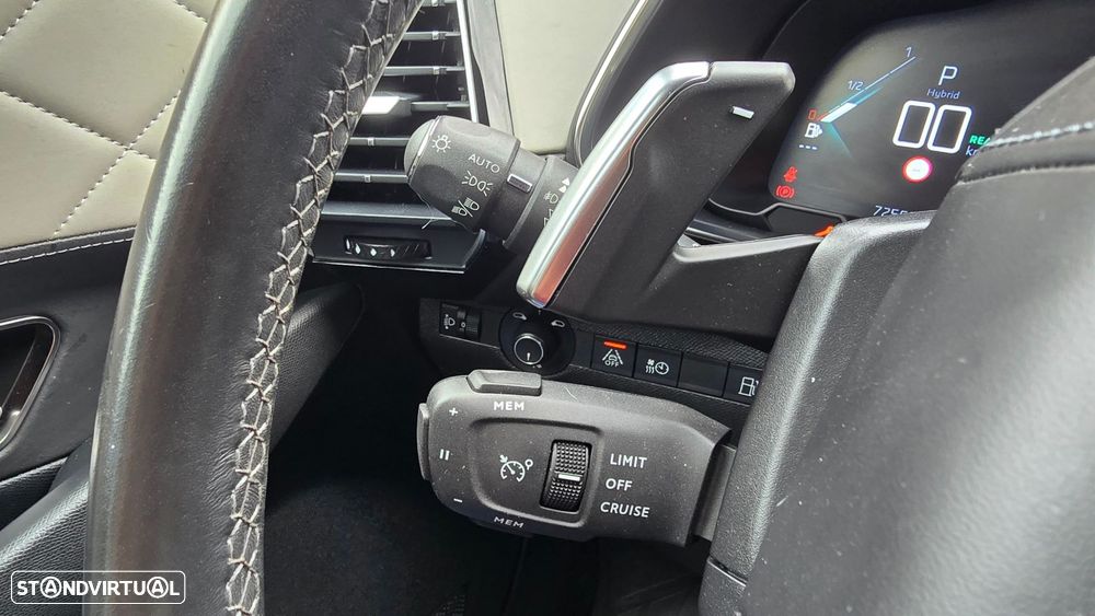 DS DS7 Crossback - 13